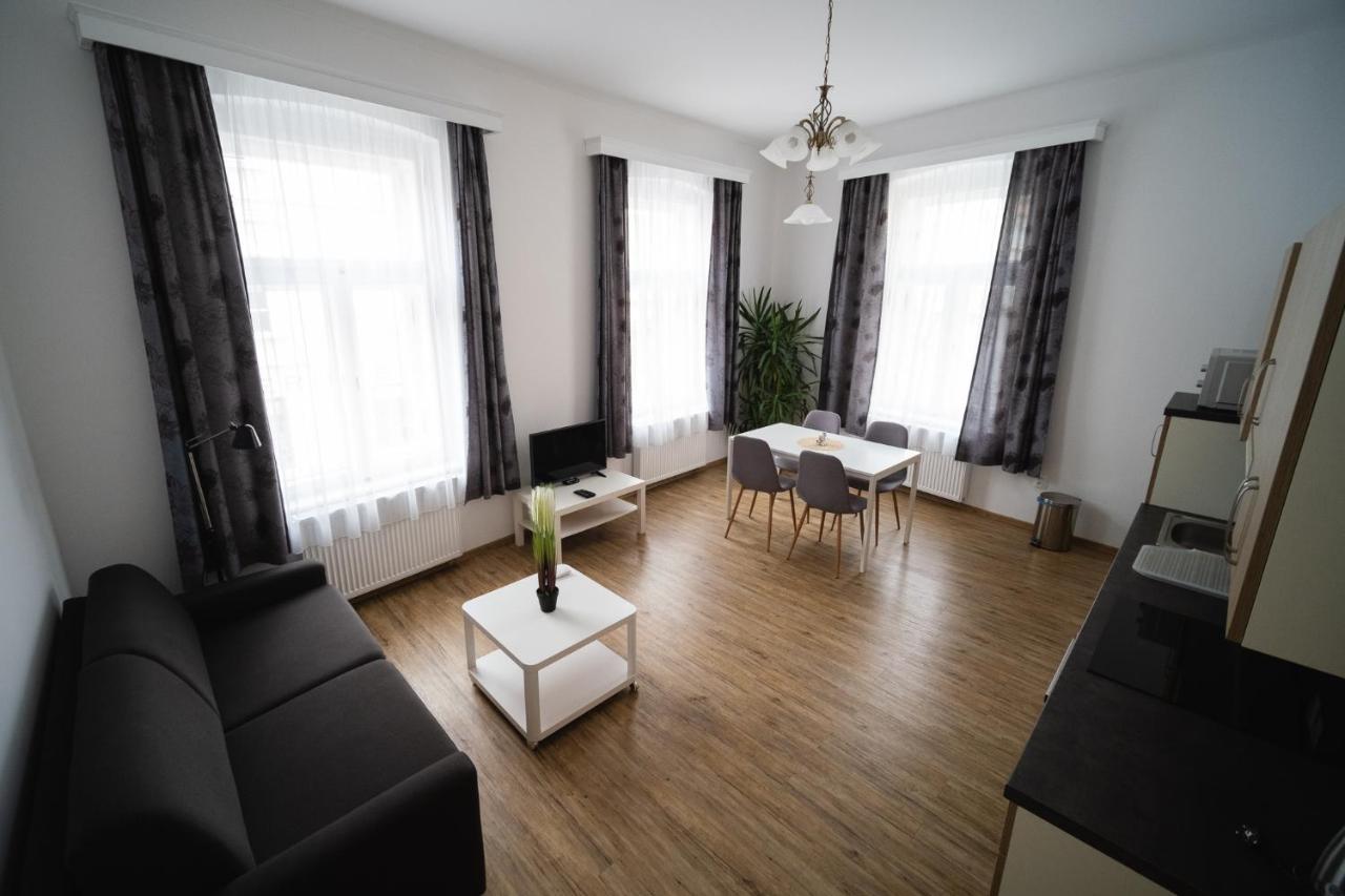 Apartmany 21 Trebon Bagian luar foto