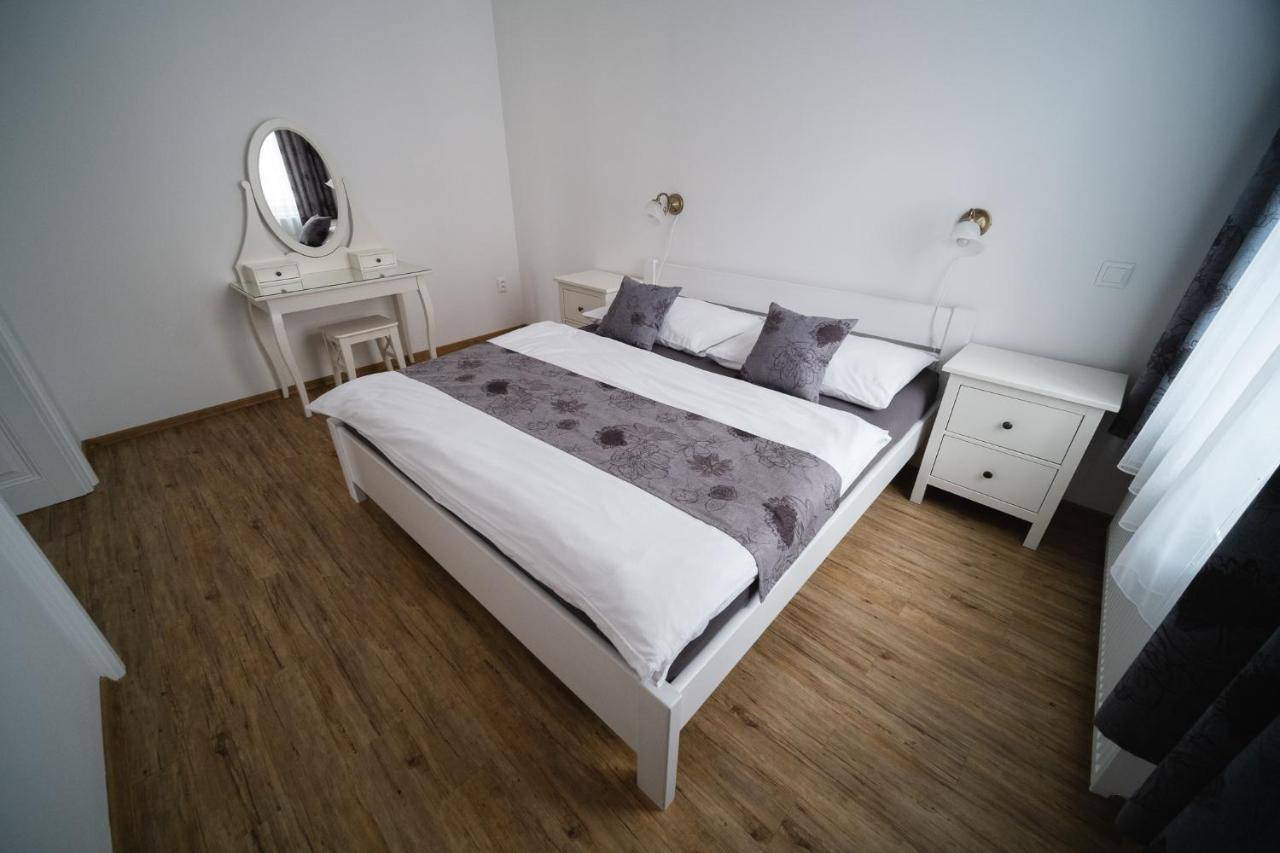 Apartmany 21 Trebon Bagian luar foto